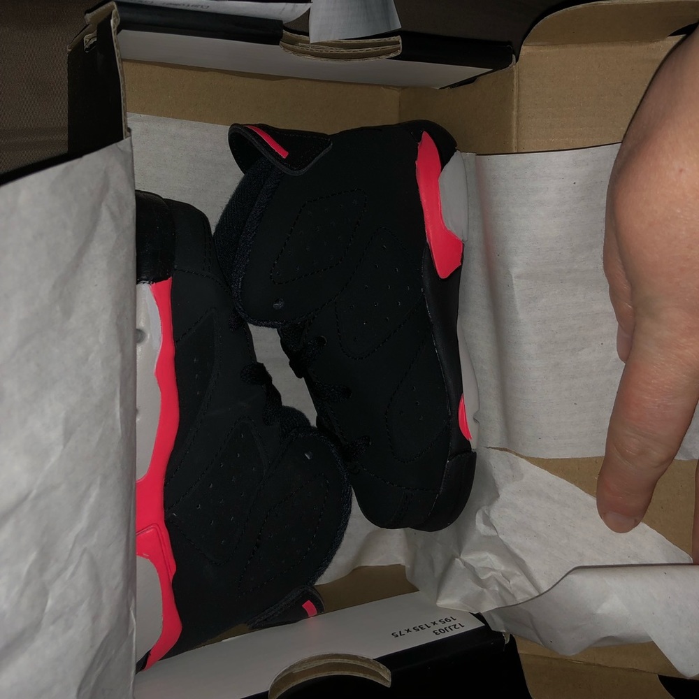 Jordan 6 black infrared